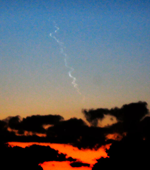 Boliden (Feuerkugeln) hinterlassen für mehrere Minuten sichtbare Rauchspuren